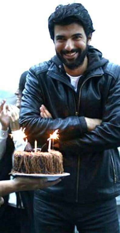 Feliz cumpleaños engin akyurek