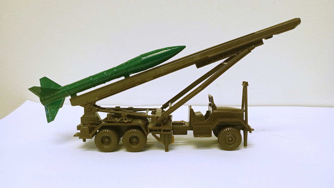 Mach (3735)
