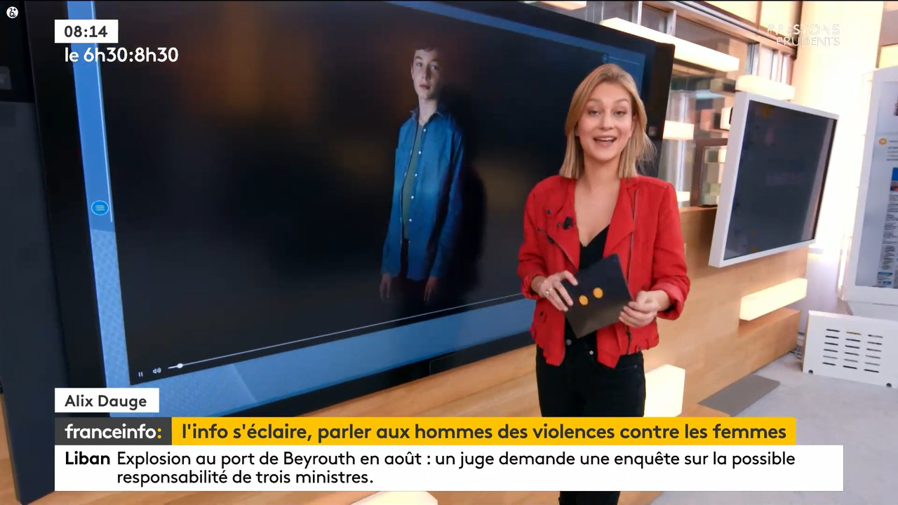 11.25 - 05.29.00 - Le 6h30 9h30. Entre JT, chroniques, invités et rev....ts_snapshot_01.51.24.297