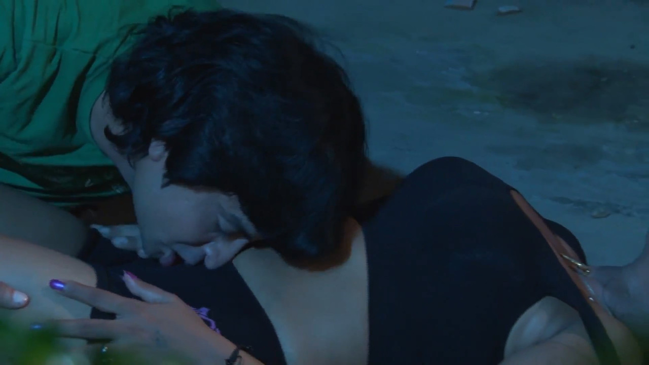 Roopa in Forest.mp4_snapshot_04.36_[2021.06.02_12.58.27]