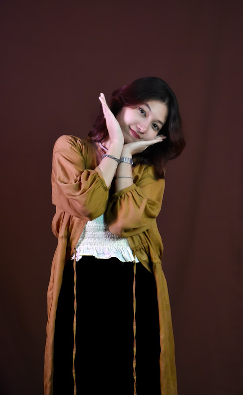 Syiqin-Azln-half-shot