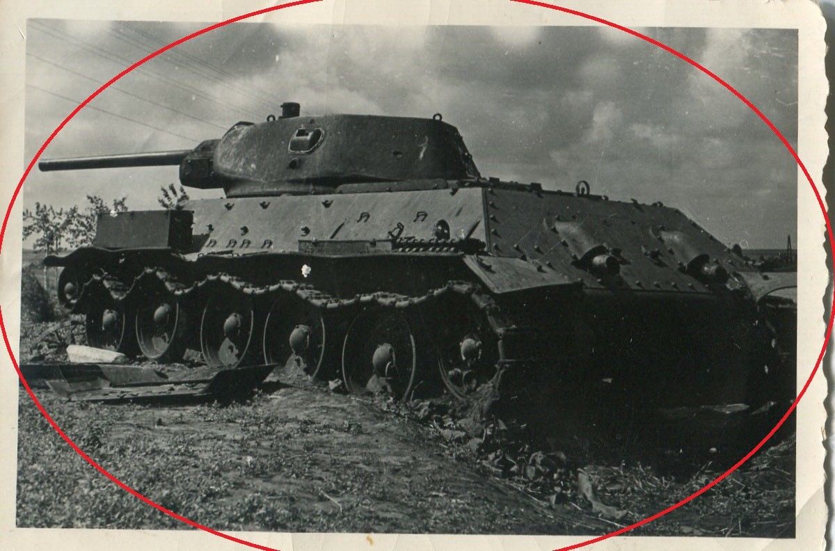 FOTO Russische Panzer T34 zurückgelassen