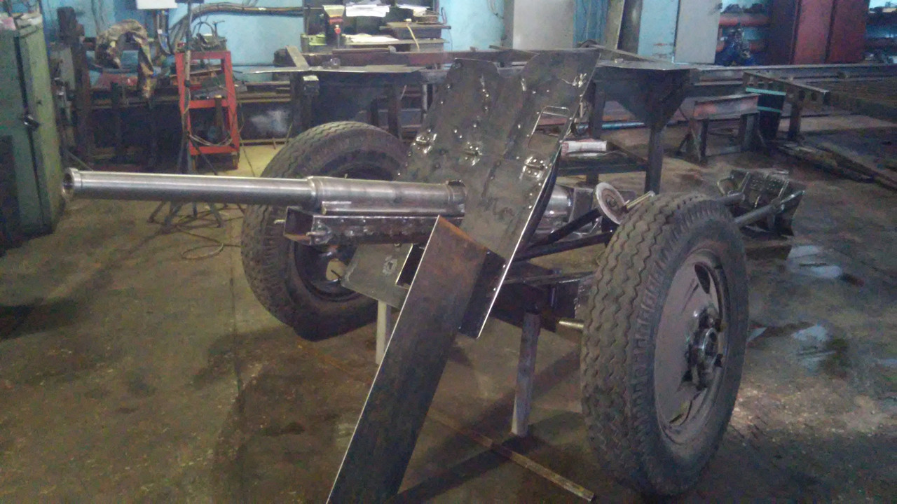 44 Подгонка подвески и щитка