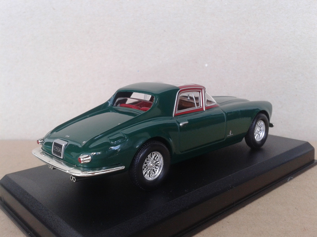 1955 Ferrari 375 America Coupé Speciale “Agnelli” (Ixo - nº40 Ferrari GT Collection) (5)