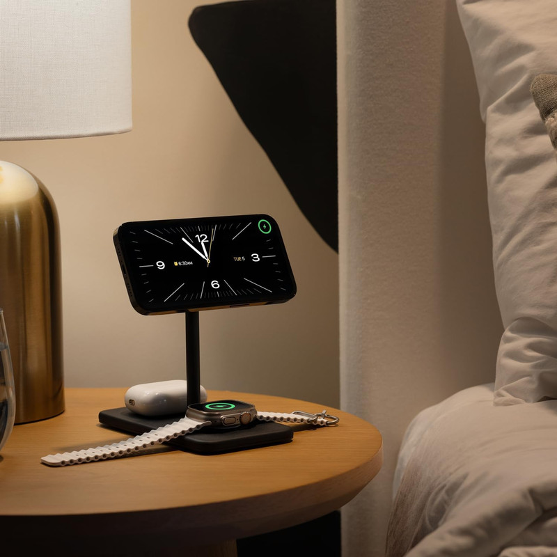 HiRise 3 Deluxe charging iPhone, Apple Watch and AirPods