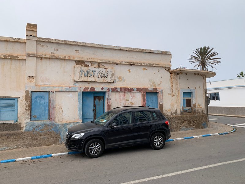 Sur de Marruecos: oasis, touaregs y herencia española - Blogs de Marruecos - Sidi Ifni y la playa de Legzira (24)