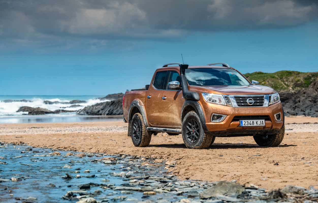Nissan Navara Off-Roader AT32 (7)