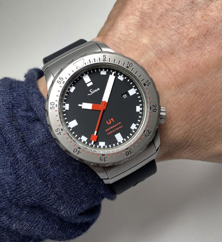 71F35AE8-78AB-4066-A239-A05689E6BF43