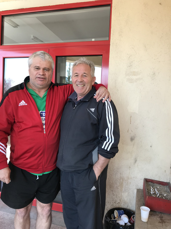 B3060BC1-0E17-4672-A4E6-F06FC16F9149