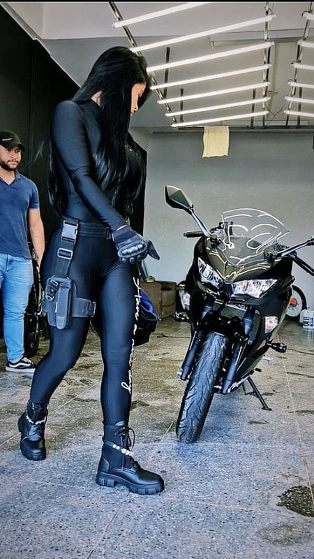 1AHOLSTER_SIDEARMUntitled