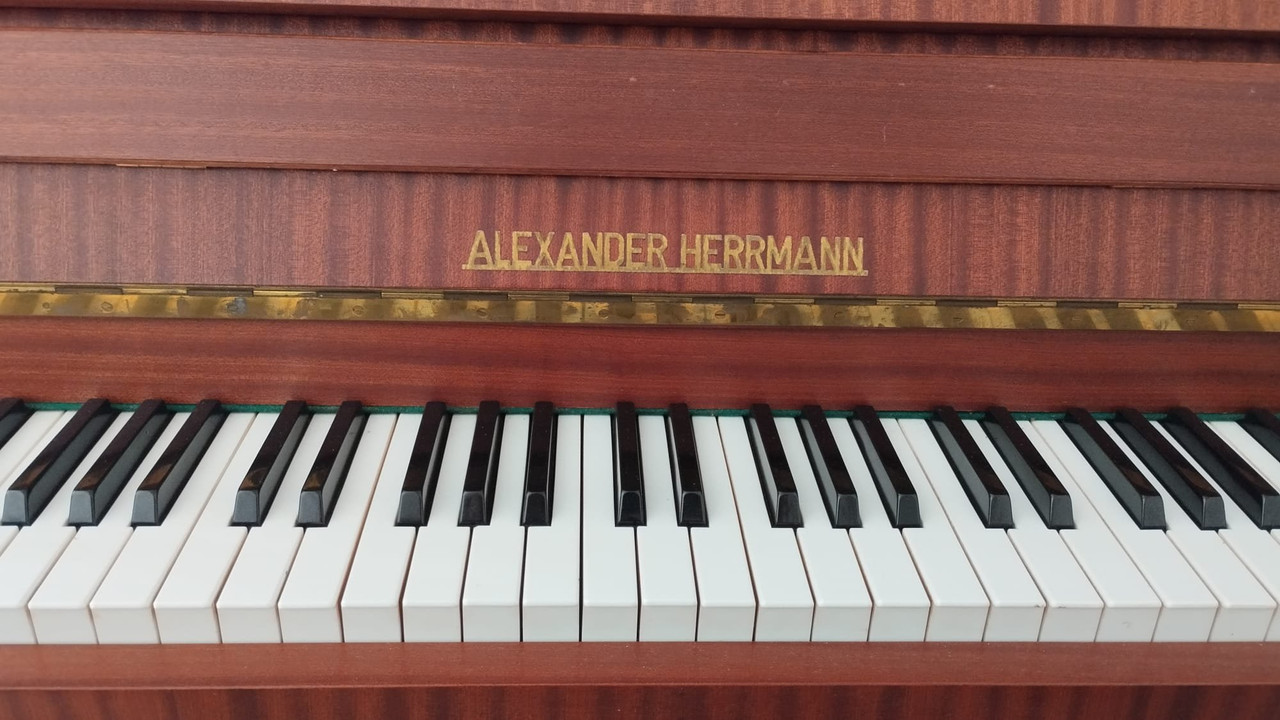 c9be4351-5670-11ef-baf0-45ae91e4593b