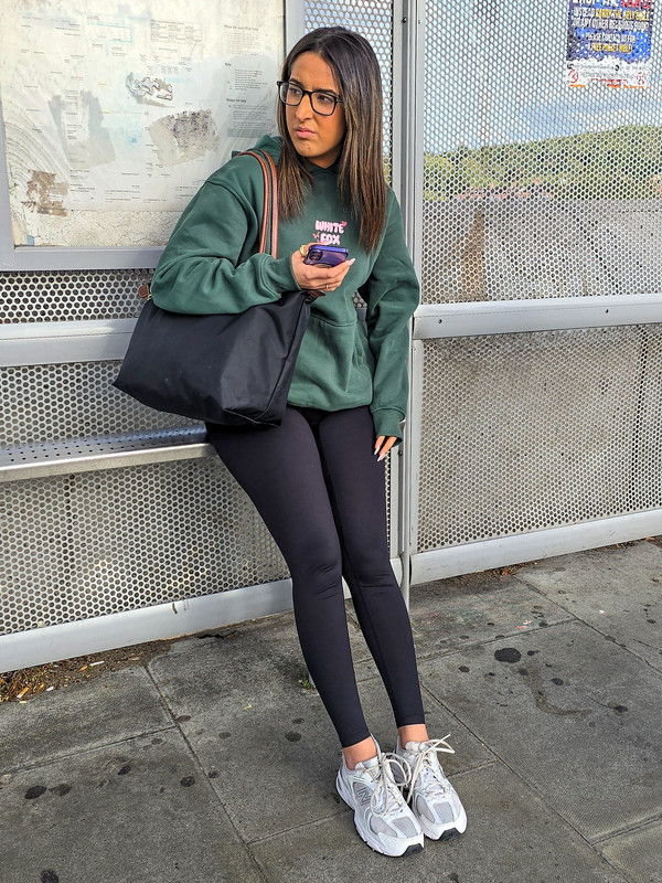 leginassrt486 in public