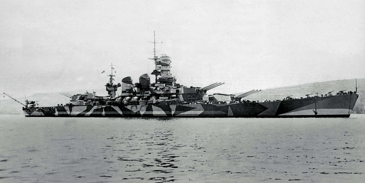 RN-Roma-fondeado-1942-1943.jpg