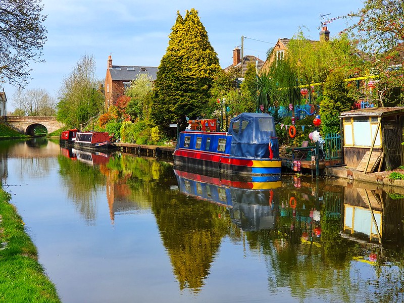 multi-shropshire-union-canal.jpg