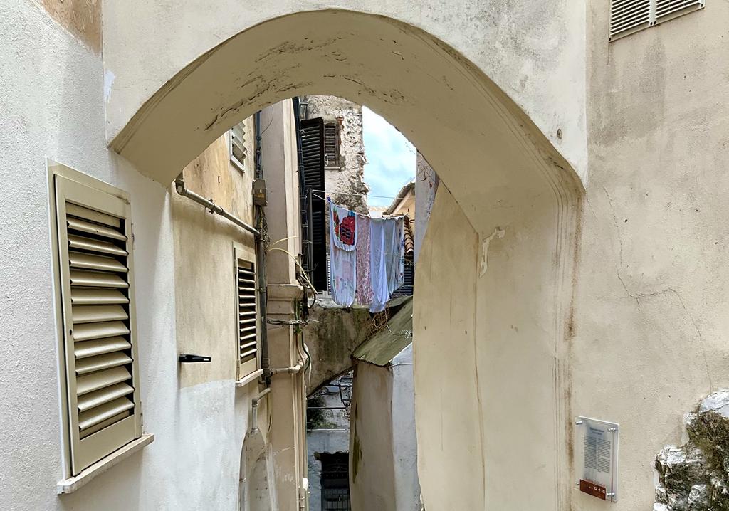 Жаркий сентябрь на побережье Тирренского моря. Жаркий сентябрь на побережье Тирренского моря.