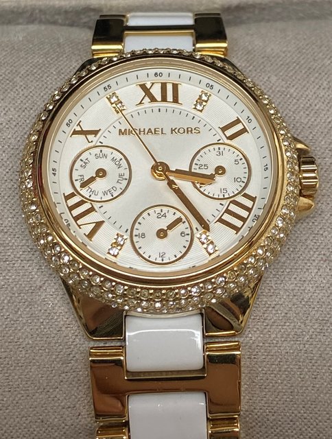 MK5945.jpg