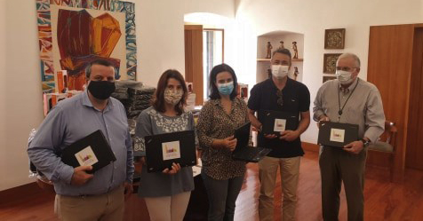 PORTALEGRE: CÂMARA MUNICIPAL ENTREGA COMPUTADORES ÀS ESCOLAS