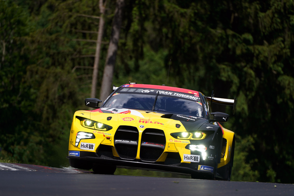 P90465888_highRes_nuerburgring-ger-26-