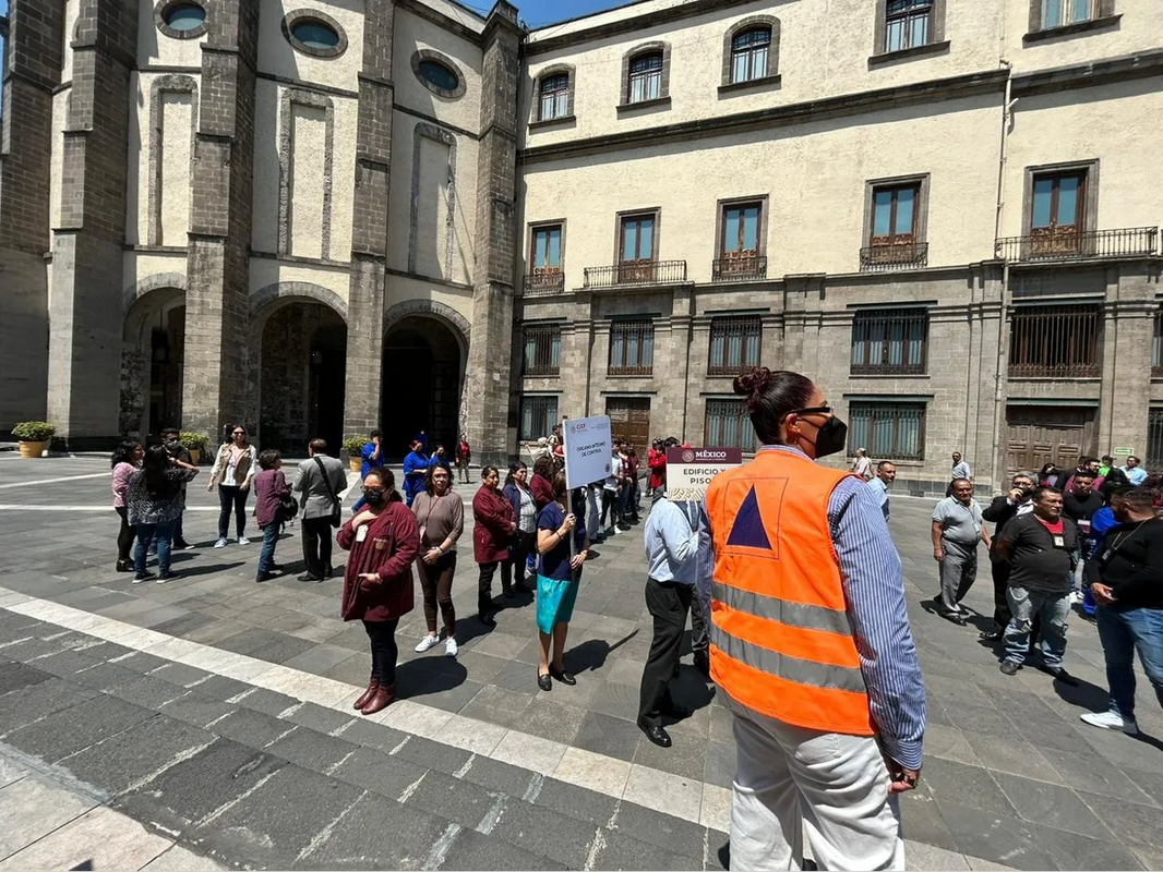 AMLO participa en el Primer Simulacro Nacional 2023