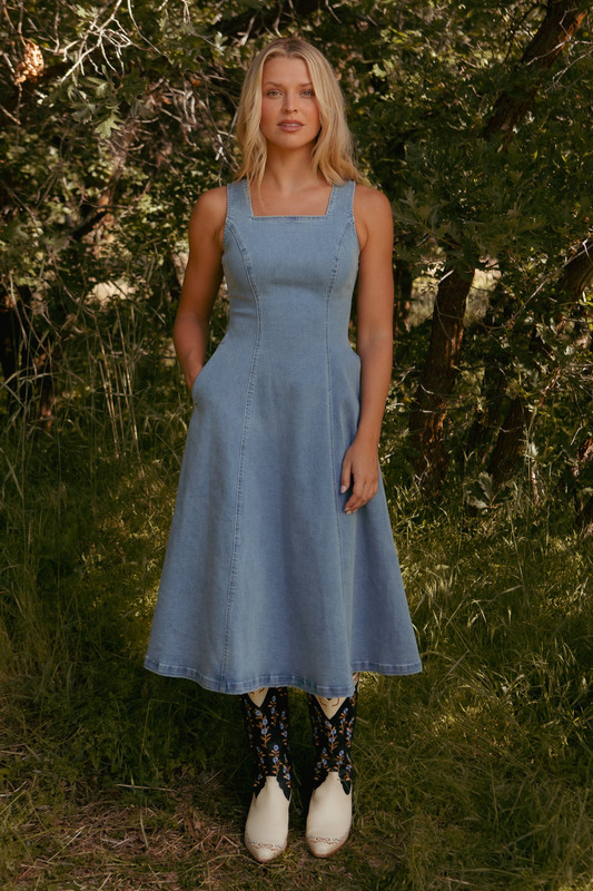 Joanna Dressin Denim Fall Layer 1