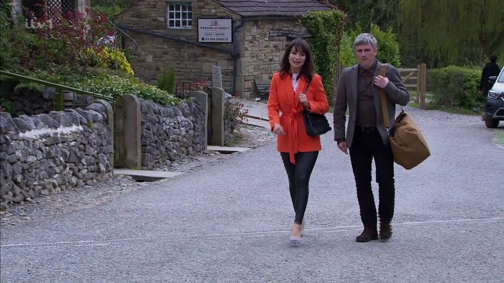 [Image: 1slob2zx6ih2.jpg]