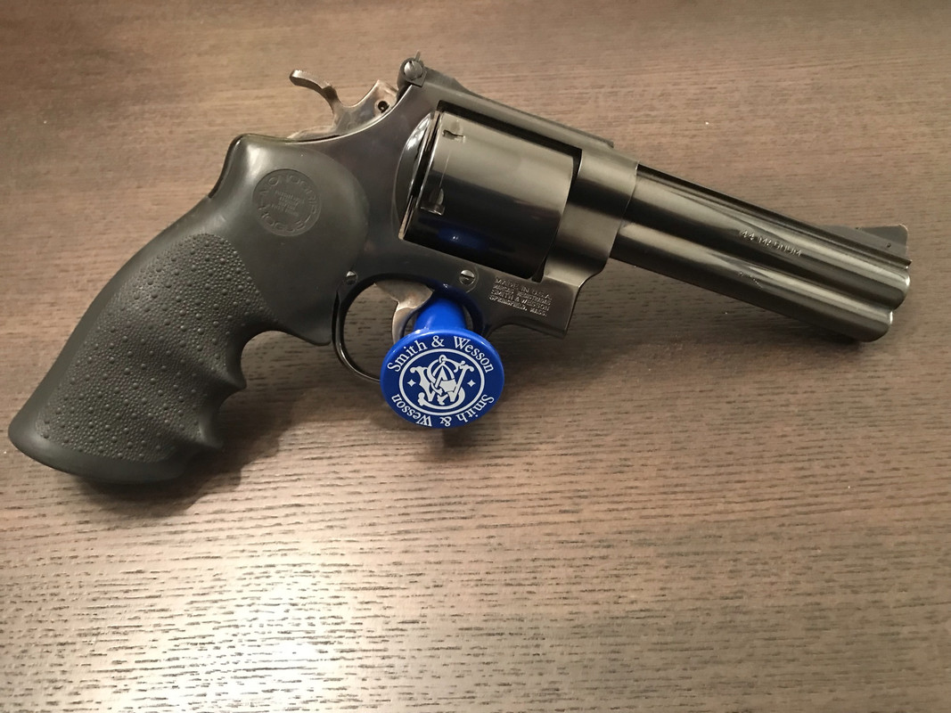 Smith & Wesson 29 ( 29-4 ) 44 Mag 5