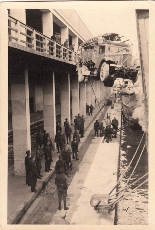 Wehrmacht Südfront Verladung LKW Lastwagen auf S