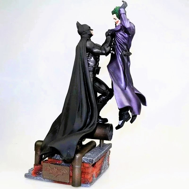 Bruce Wayne Batman vs Joker Statue Combat Figure 1:6 PVC