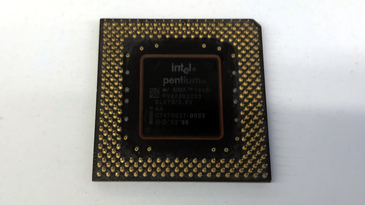 Intel Pentium MMX 233 (B)