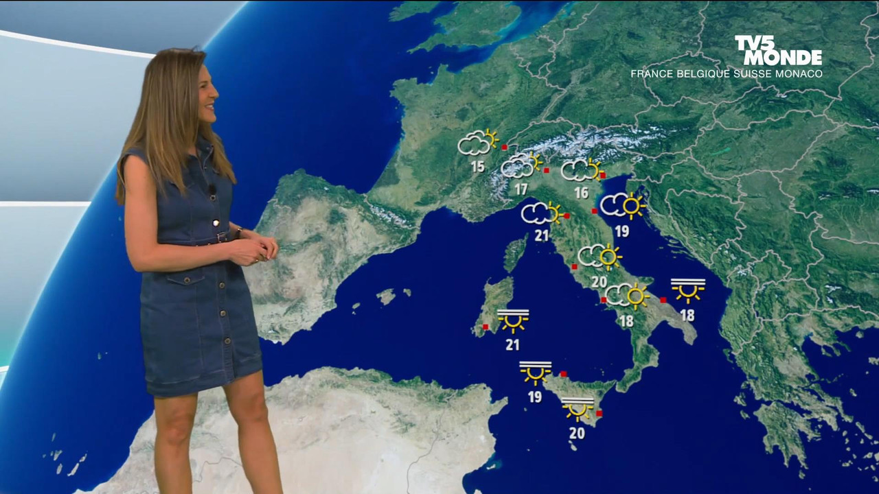 Daniela Prepeliuc TV5 220422.mp4_snapshot_01.38_[2022.04.22_18.44.58]