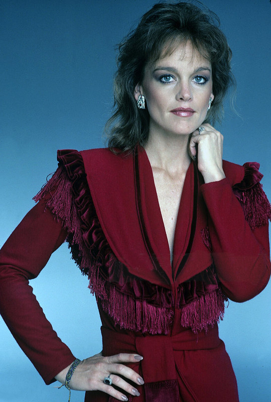pamela_sue_martin_b74