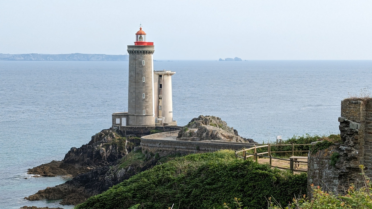 phare-du-petit-minou.jpg