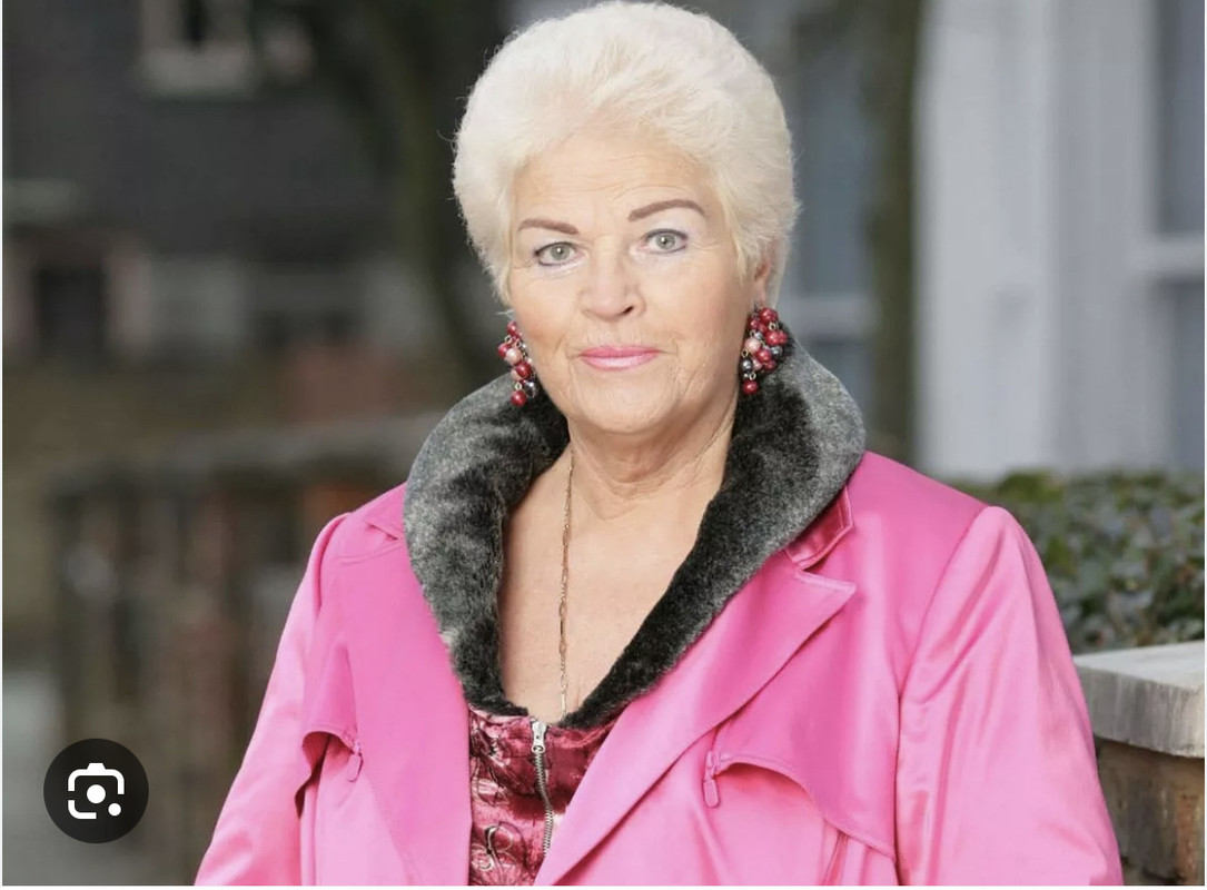 D9B46C24-62F0-4393-9791-D6CF683158ED