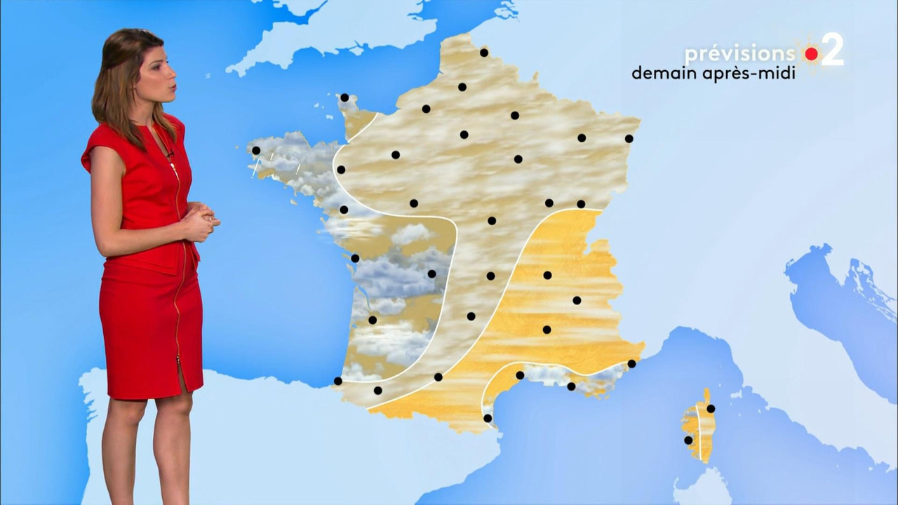 Chloé Nabédian 261218.mp4_snapshot_01.08_[2018.12.26_20.05.44]