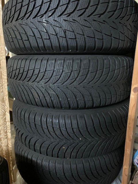 5544F07A-EB17-475B-9827-8A2DD99F6553