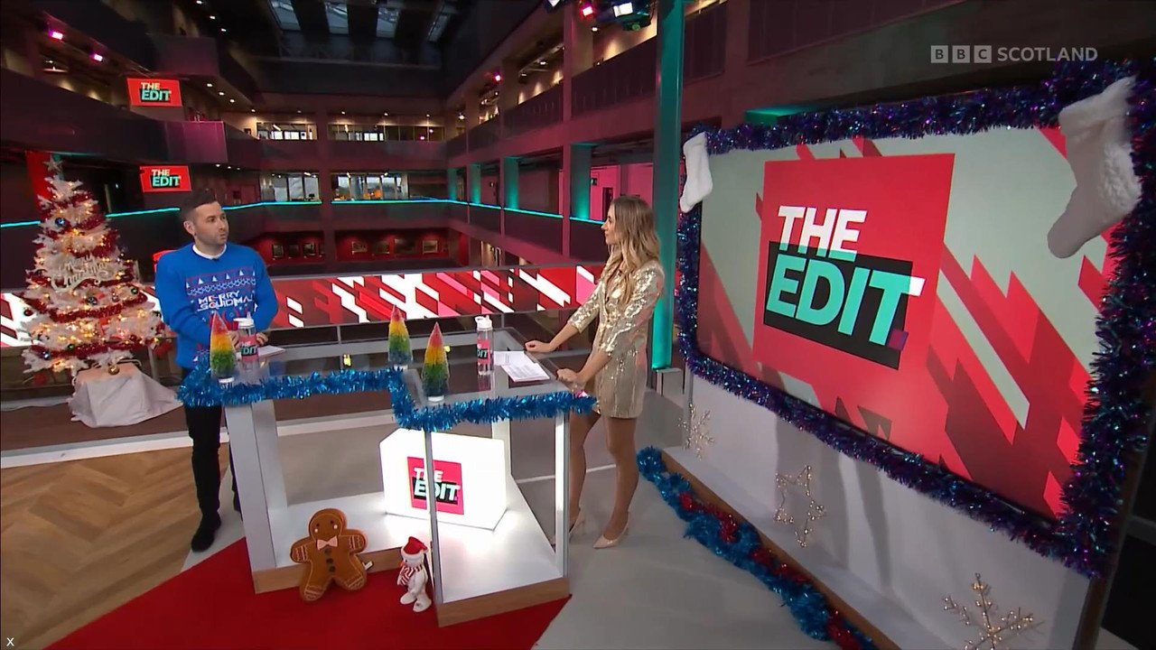 12.25 - 20.00.00 - The Edit Christmas Special. Amy Irons and David Fa....ts_snapshot_15.35_[2021.12.