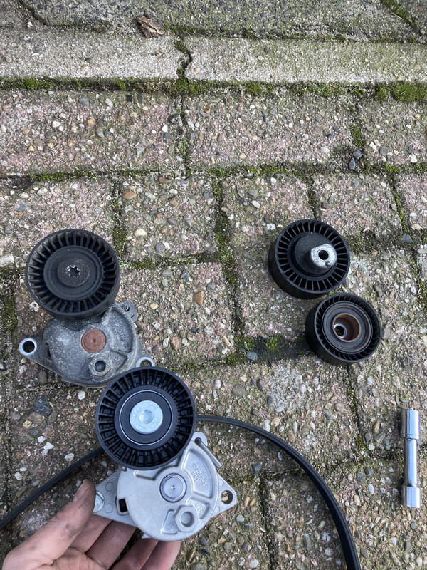 CC012DE8-6064-4F93-9C9F-86ACECCCDE1D