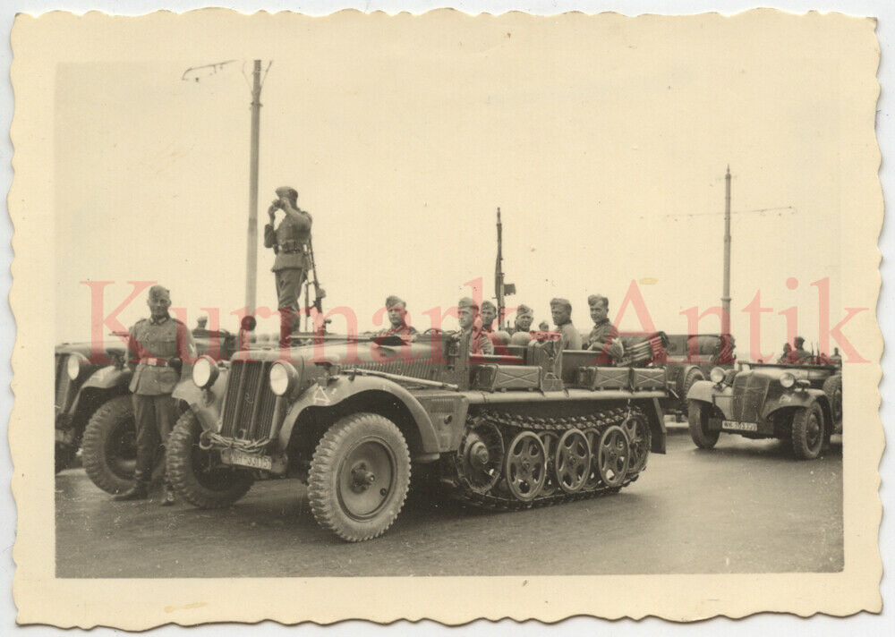 Foto Wehrmacht 2. Panzer Div Griechenland Athen Parade Piräus 3.
