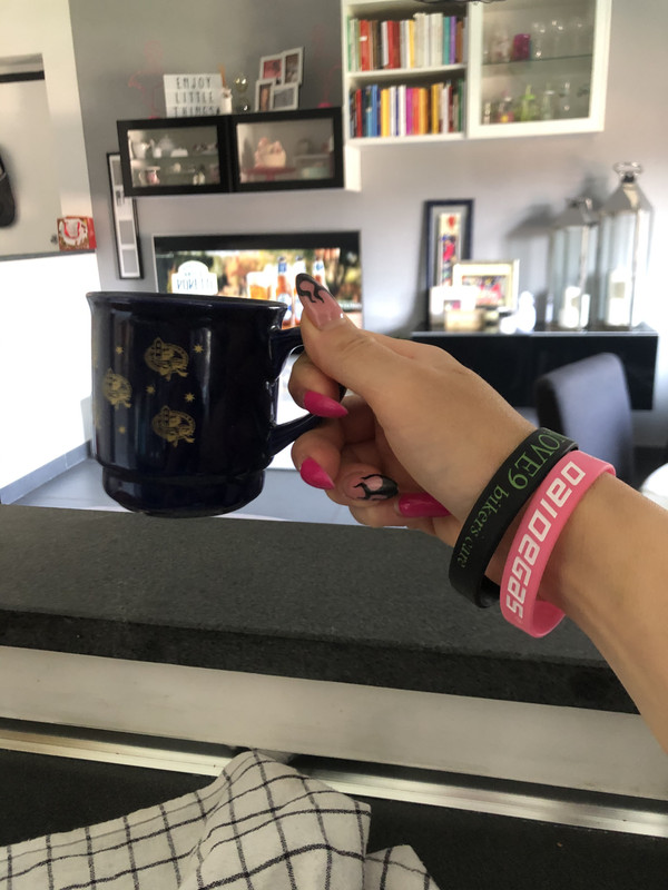 A518460E-F6CD-4182-9D33-52FC775BD10B