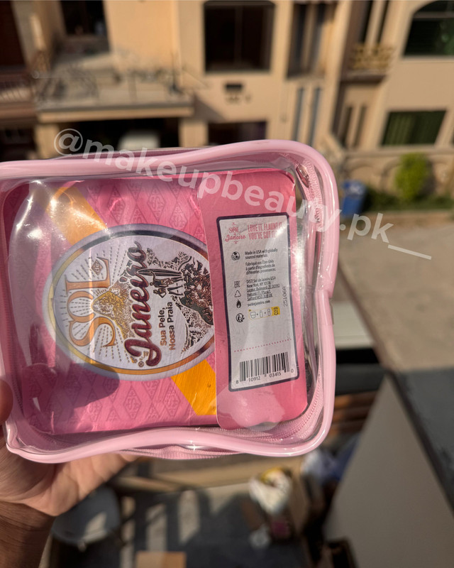 Sol de Janeiro Beija Flor Jet Set (Travel Size Gift Set) - image 3