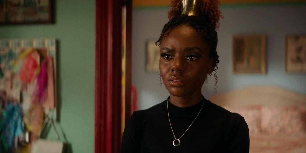 Katy Keene (2020) S01E05 Chapter Five Song for a Winter's Night 