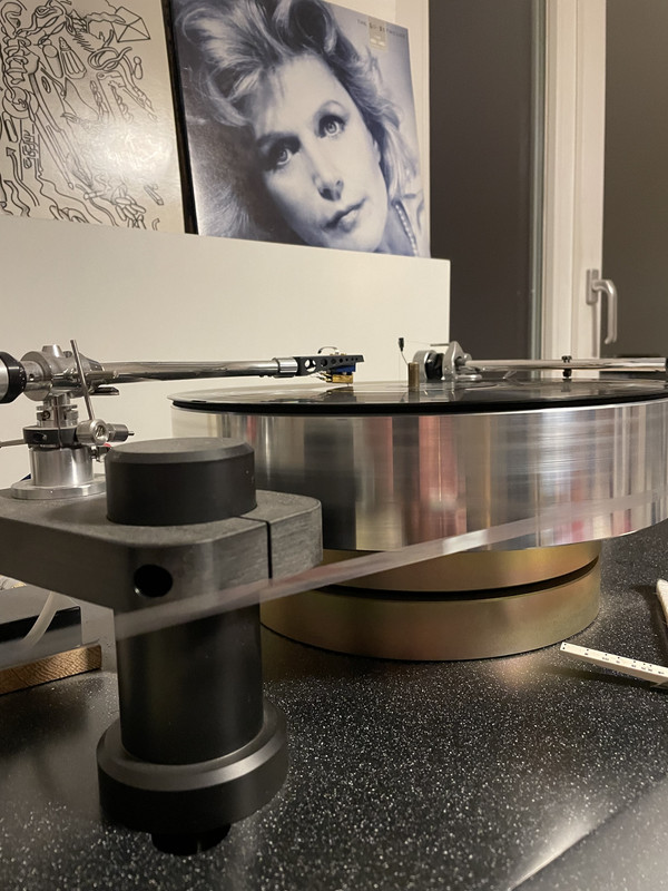 6254519C-1934-4861-B5D2-916ED2F6B896