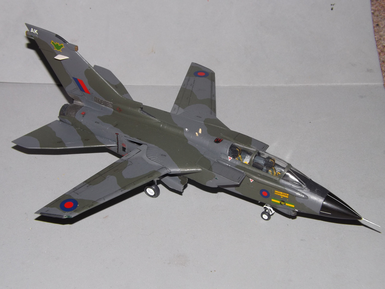 Revell_Tornado-GR1-RAFG-FS