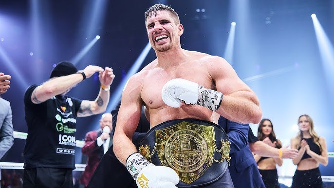 Рико Верхувен пита: С кого искате да ме видите в битка ?