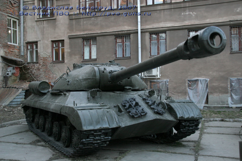 Ис 3 на параде в берлине