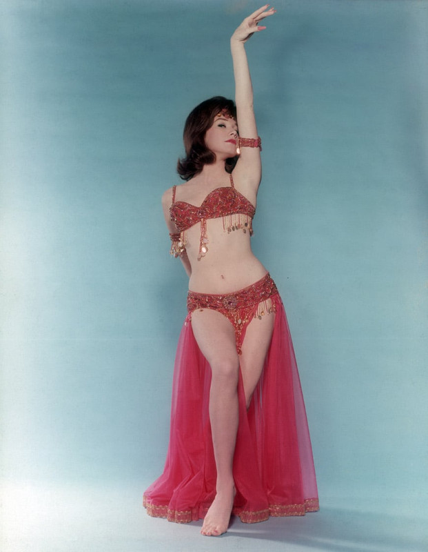 Shirley_MacLaine_c36