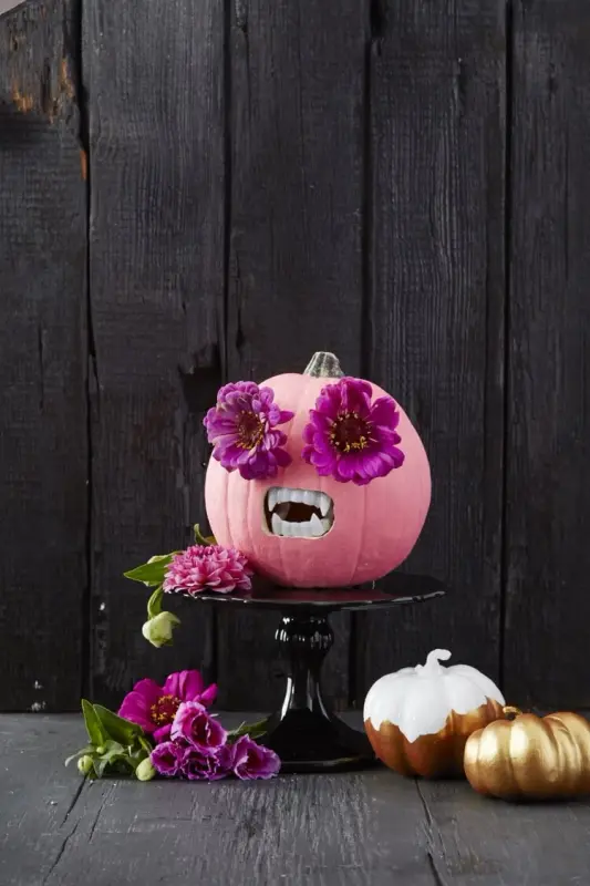[Image: de-co-citrouille-Halloween-qui-fait-peur...roses.webp]
