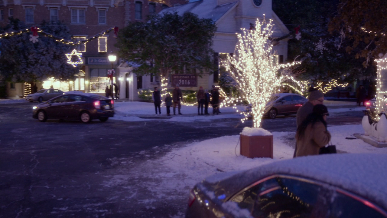 Gilmore.Girls.S08E01.Inverno.720p.BDMux.ITA.ENG.DD5.1.x264-BlackBit[screenshot 3]