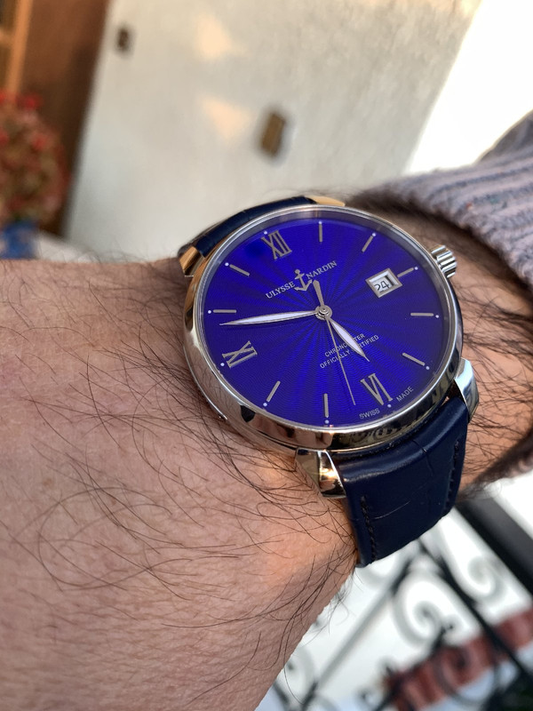 EE2E253E-C480-4C9B-B1DE-93E33ABF7399