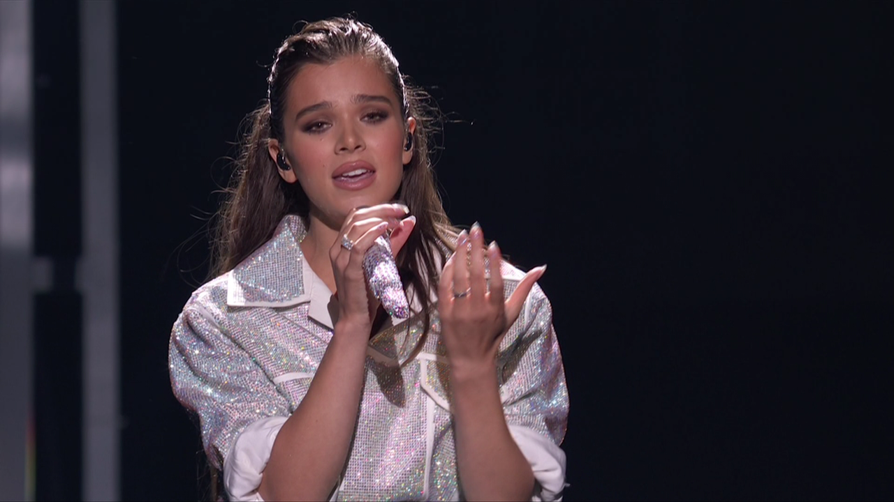 4.Hailee Steinfeld,Alesso,Florida Georgia Line & Watt - Let Me G